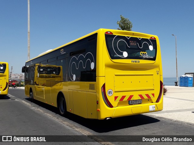 TST - Transportes Sul do Tejo 2235 na cidade de Almada, Setúbal, Portugal, por Douglas Célio Brandao. Número da foto: #11747644.
