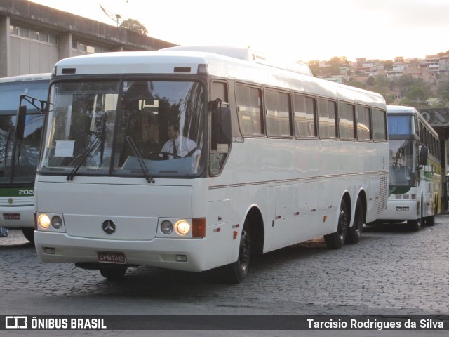 Ônibus Particulares 4067 na cidade de Belo Horizonte, Minas Gerais, Brasil, por Tarcisio Rodrigues da Silva. ID da foto: 11769992.