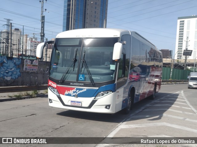 Grupo Serveng - Serveng Transportes 37.309 na cidade de São Paulo, São Paulo, Brasil, por Rafael Lopes de Oliveira. ID da foto: 11769589.