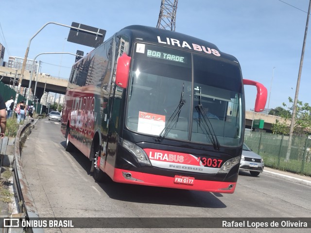 Lirabus 13037 na cidade de São Paulo, São Paulo, Brasil, por Rafael Lopes de Oliveira. Número da foto: #11769618.