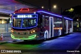 Via Sudeste Transportes S.A. 5 1599 na cidade de São Paulo, São Paulo, Brasil, por Giovanni Melo. Número da foto: #:id.