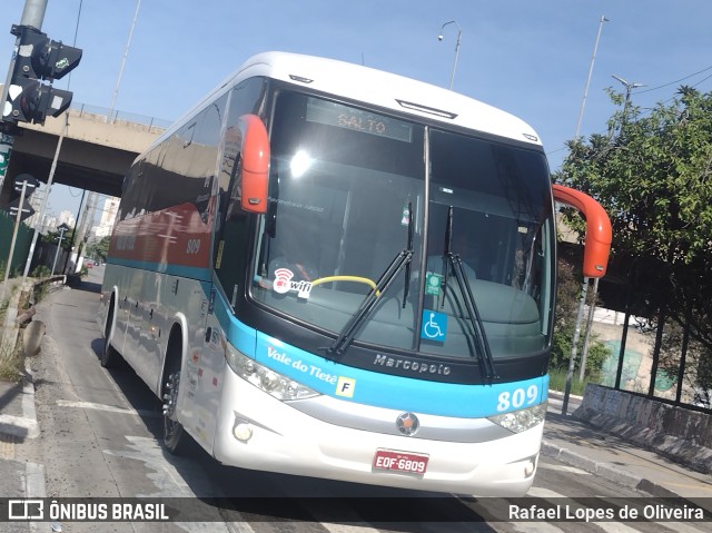 Viação Vale do Tietê 809 na cidade de São Paulo, São Paulo, Brasil, por Rafael Lopes de Oliveira. ID da foto: 11773001.