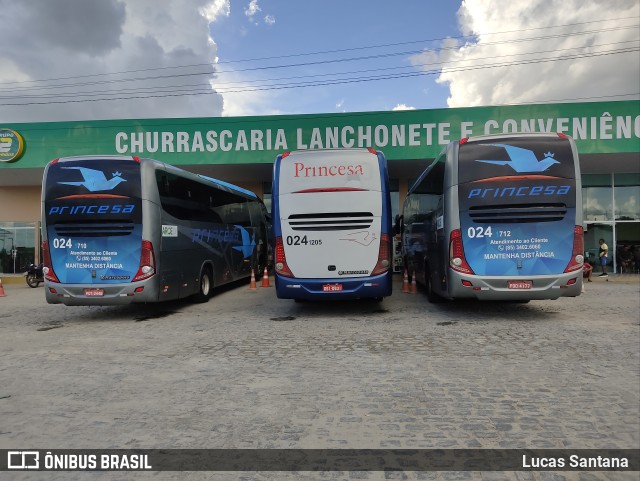 Viação Princesa dos Inhamuns 712 na cidade de Madalena, Ceará, Brasil, por Lucas Santana . Número da foto: #11771824.