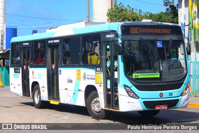 Via Urbana 30507 na cidade de Fortaleza, Ceará, Brasil, por Paulo Henrique Pereira Borges. Número da foto: #11776944.