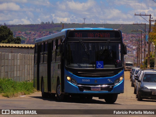 Viação Rosa Vitória da Conquista 5595 na cidade de Vitória da Conquista, Bahia, Brasil, por Fabrício Portella Matos. ID da foto: 11778842.