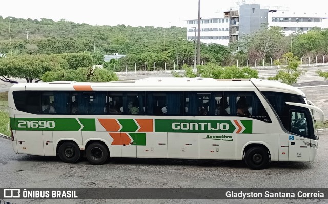 Empresa Gontijo de Transportes 21690 na cidade de Aracaju, Sergipe, Brasil, por Gladyston Santana Correia. Número da foto: #11780713.