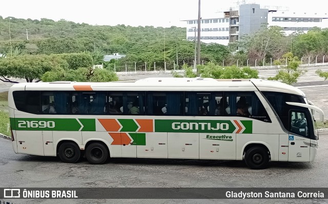 Empresa Gontijo de Transportes 21690 na cidade de Aracaju, Sergipe, Brasil, por Gladyston Santana Correia. ID da foto: 11780713.