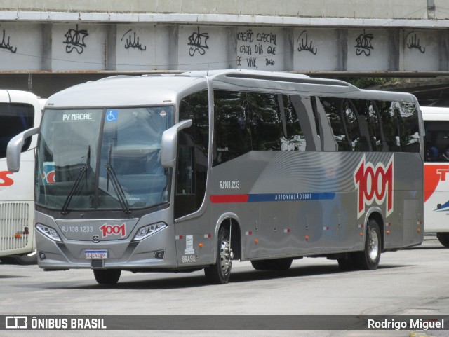 Auto Viação 1001 RJ 108.1233 na cidade de Rio de Janeiro, Rio de Janeiro, Brasil, por Rodrigo Miguel. Número da foto: #11781455.