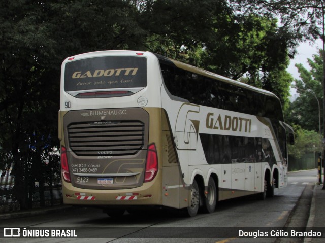 Auto Viação Gadotti 5123 na cidade de São Paulo, São Paulo, Brasil, por Douglas Célio Brandao. Número da foto: #11787935.