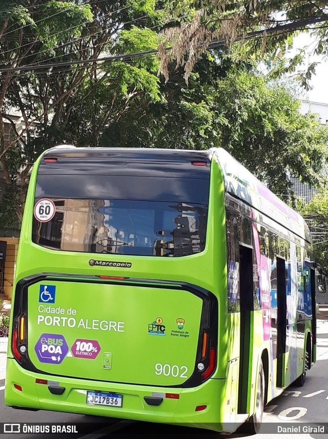 Nortran Transportes Coletivos 9002 na cidade de Porto Alegre, Rio Grande do Sul, Brasil, por Daniel Girald. Número da foto: #11789045.