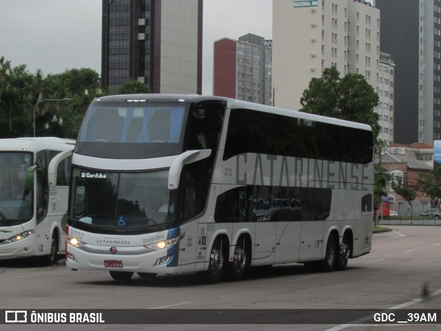 Auto Viação Catarinense 3702 na cidade de Curitiba, Paraná, Brasil, por GDC __39AM. ID da foto: 11790469.