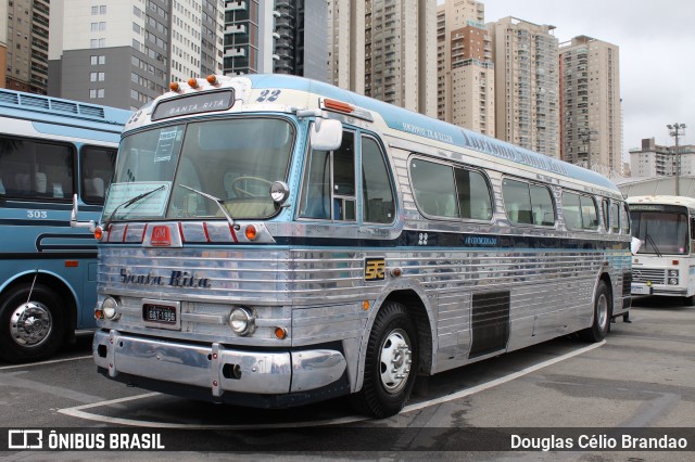 Turismo Santa Rita 22 na cidade de Barueri, São Paulo, Brasil, por Douglas Célio Brandao. Número da foto: #11792819.
