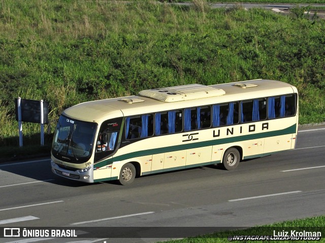 Empresa Unida Mansur e Filhos 2105 na cidade de Juiz de Fora, Minas Gerais, Brasil, por Luiz Krolman. ID da foto: 11792897.