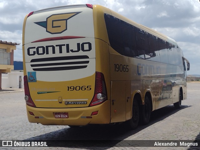 Empresa Gontijo de Transportes 19065 na cidade de Vitória da Conquista, Bahia, Brasil, por Alexandre  Magnus. Número da foto: #11793732.
