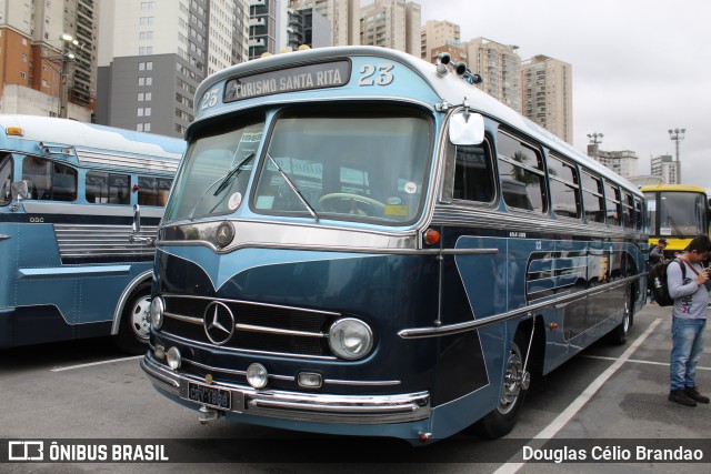 Turismo Santa Rita 23 na cidade de Barueri, São Paulo, Brasil, por Douglas Célio Brandao. ID da foto: 11792837.