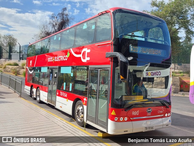 Metbus 2062 na cidade de Lo Prado, Santiago, Metropolitana de Santiago, Chile, por Benjamín Tomás Lazo Acuña. ID da foto: 11794711.