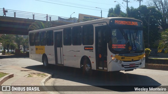 Viação São Roque 2641 na cidade de São Roque, São Paulo, Brasil, por Wesley Monteiro. ID da foto: 11799434.