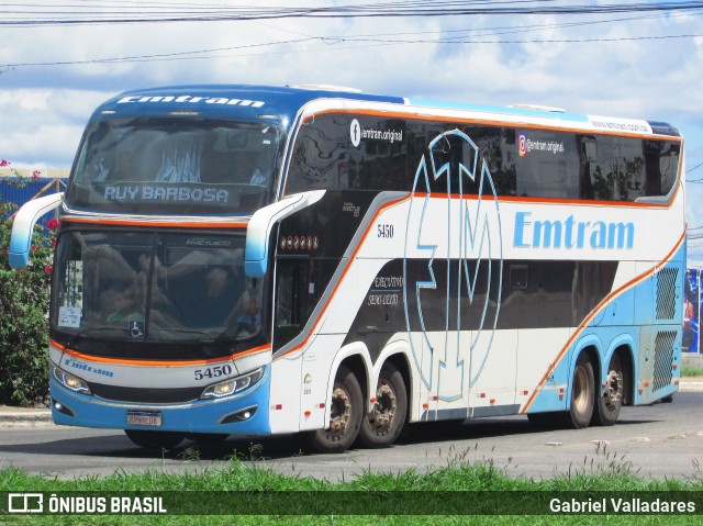 Emtram 5450 na cidade de Vitória da Conquista, Bahia, Brasil, por Gabriel Valladares. Número da foto: #11798630.
