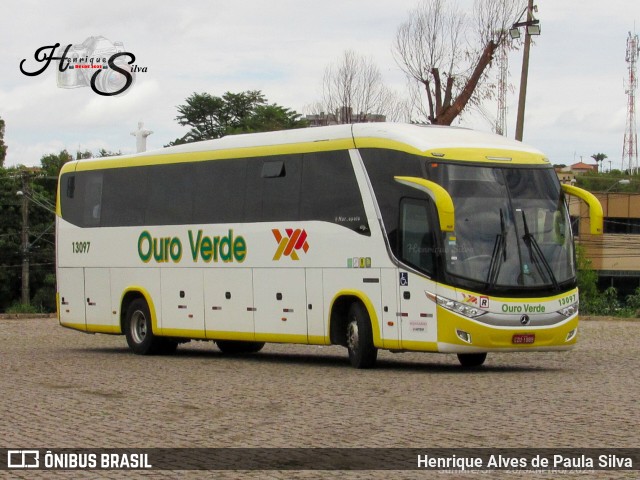 Auto Viação Ouro Verde 13097 na cidade de Sumaré, São Paulo, Brasil, por Henrique Alves de Paula Silva. ID da foto: 11801703.