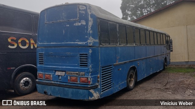 Ônibus Particulares 0886 na cidade de São Francisco de Paula, Rio Grande do Sul, Brasil, por Vinícius Weber. ID da foto: 11803498.