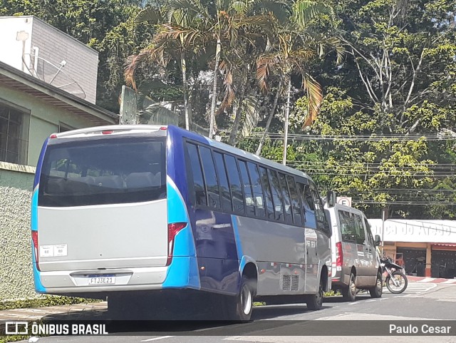Ônibus Particulares S/N na cidade de Itabira, Minas Gerais, Brasil, por Paulo Cesar. Número da foto: #11803136.