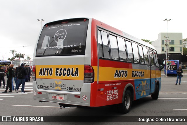 Auto Escola Climax 1980 na cidade de Barueri, São Paulo, Brasil, por Douglas Célio Brandao. ID da foto: 11808442.