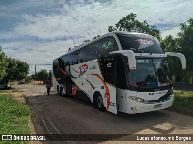 Ailton Turismo 13100 na cidade de Espinosa, Minas Gerais, Brasil, por Lucas afonso.mk Borges. ID da foto: 11807082.