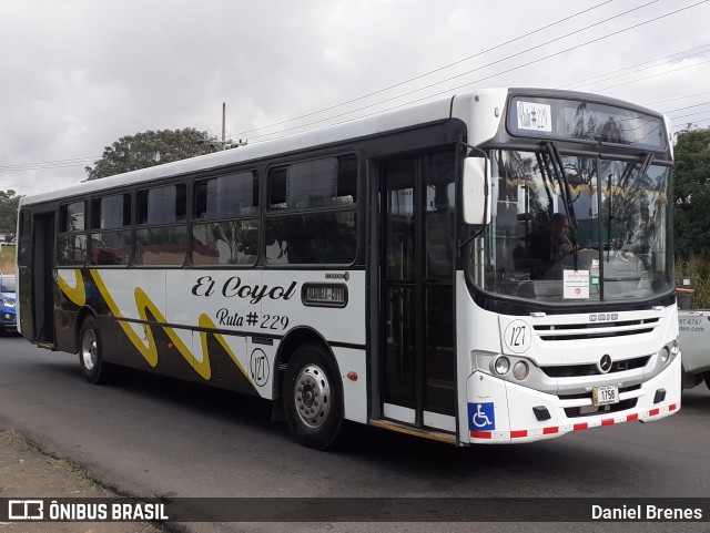 Hermanos Alpizar 127 na cidade de San José, Alajuela, Alajuela, Costa Rica, por Daniel Brenes. Número da foto: #11806684.