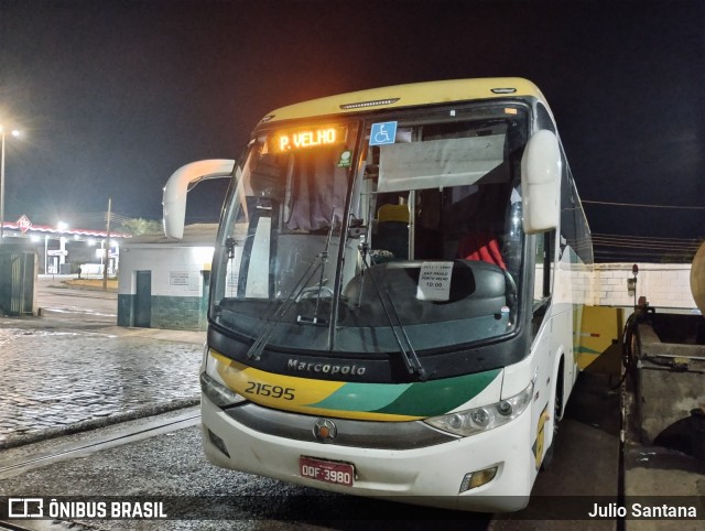 Empresa Gontijo de Transportes 21595 na cidade de Uberlândia, Minas Gerais, Brasil, por Julio Santana. ID da foto: 11806354.