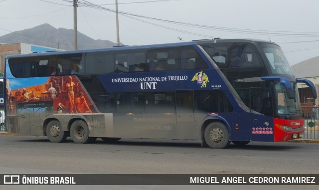 UNT - Universidad Nacional de Trujillo  na cidade de Trujillo, Trujillo, La Libertad, Peru, por MIGUEL ANGEL CEDRON RAMIREZ. ID da foto: 11806702.