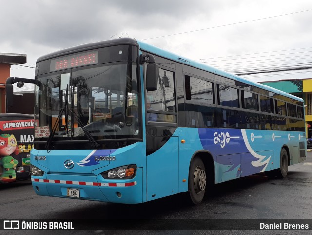 Autotransportes Santa Gertrudis Grecia AB 6283 na cidade de Grecia, Grecia, Alajuela, Costa Rica, por Daniel Brenes. Número da foto: #11812221.