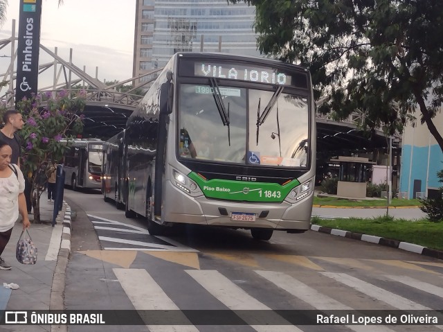 Viação Santa Brígida 1 1843 na cidade de São Paulo, São Paulo, Brasil, por Rafael Lopes de Oliveira. Número da foto: #11812329.