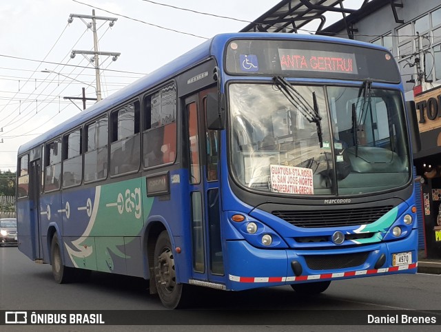 Autotransportes Santa Gertrudis Grecia AB 4970 na cidade de Grecia, Grecia, Alajuela, Costa Rica, por Daniel Brenes. Número da foto: #11812248.