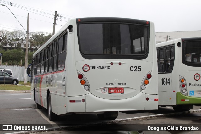 Viação Pirajuçara 025 na cidade de Barueri, São Paulo, Brasil, por Douglas Célio Brandao. ID da foto: 11814781.