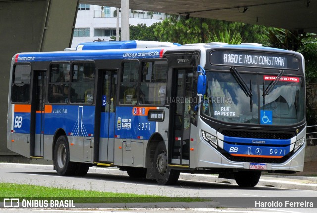 BB Transportes e Turismo 5971 na cidade de Barueri, São Paulo, Brasil, por Haroldo Ferreira. Número da foto: #11815088.