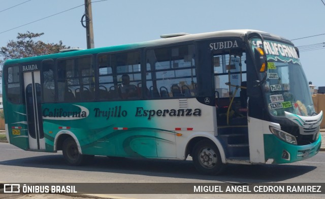 Empresa de Transportes Califórnia S.A  na cidade de Trujillo, Trujillo, La Libertad, Peru, por MIGUEL ANGEL CEDRON RAMIREZ. ID da foto: 11814215.