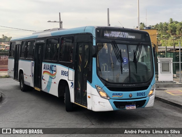 Avanço Transportes 8065 na cidade de Lauro de Freitas, Bahia, Brasil, por André Pietro  Lima da Silva. Número da foto: #11816702.