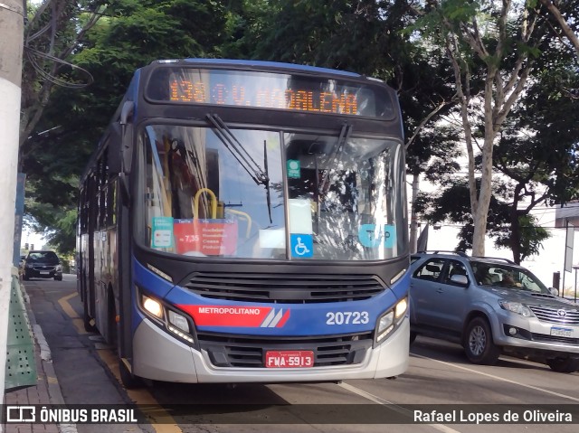 Auto Viação Urubupungá 20.723 na cidade de São Paulo, São Paulo, Brasil, por Rafael Lopes de Oliveira. ID da foto: 11817310.