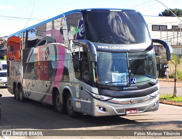Cobra Viagens e Turismo 9000 na cidade de Três Corações, Minas Gerais, Brasil, por Fábio Mateus Tibúrcio. Número da foto: #11817929.