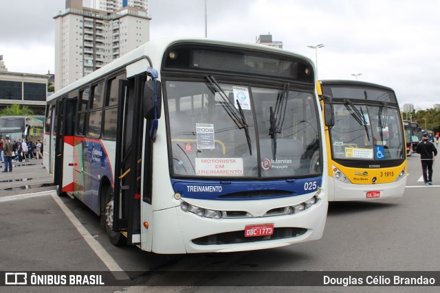 Viação Pirajuçara 025 na cidade de Barueri, São Paulo, Brasil, por Douglas Célio Brandao. ID da foto: 11819114.