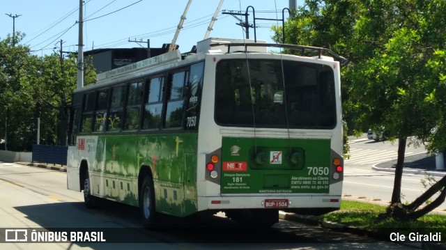 Next Mobilidade - ABC Sistema de Transporte 7050 na cidade de São Paulo, São Paulo, Brasil, por Cle Giraldi. Número da foto: #11820951.