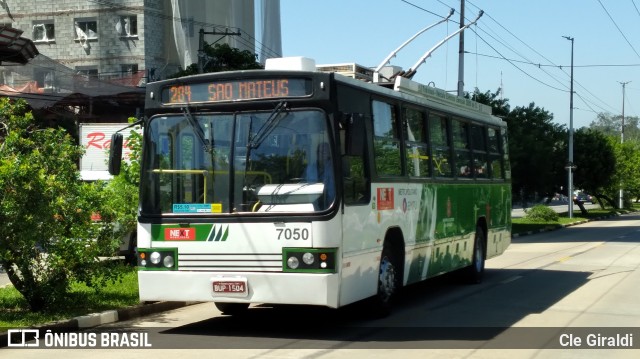 Next Mobilidade - ABC Sistema de Transporte 7050 na cidade de São Paulo, São Paulo, Brasil, por Cle Giraldi. ID da foto: 11820946.