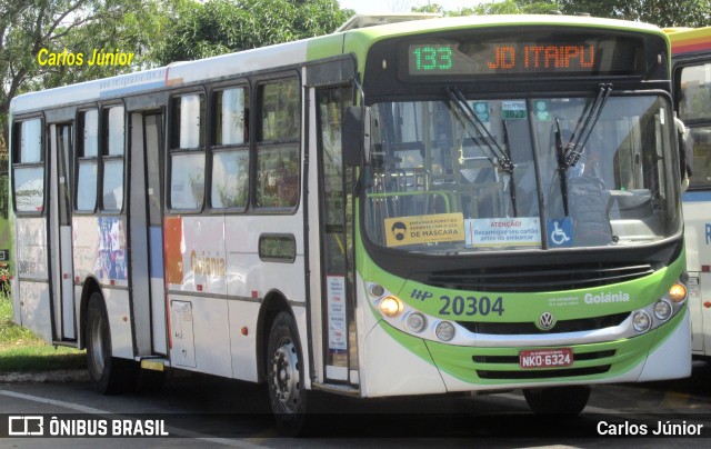 HP Transportes Coletivos 20304 na cidade de Aparecida de Goiânia, Goiás, Brasil, por Carlos Júnior. Número da foto: #11822635.