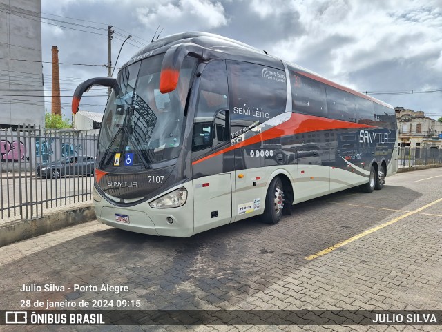 Sany Tour 2107 na cidade de Porto Alegre, Rio Grande do Sul, Brasil, por JULIO SILVA. Número da foto: #11820802.