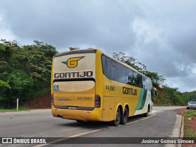 Empresa Gontijo de Transportes 14390 na cidade de Minas Novas, Minas Gerais, Brasil, por Josimar Gomes Simoes. Número da foto: #11821315.