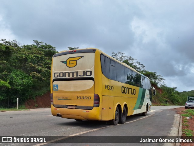 Empresa Gontijo de Transportes 14390 na cidade de Minas Novas, Minas Gerais, Brasil, por Josimar Gomes Simoes. ID da foto: 11821315.