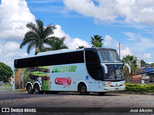 Eucatur - Empresa União Cascavel de Transportes e Turismo 4418 na cidade de Uberlândia, Minas Gerais, Brasil, por José Alkmim. ID da foto: 11820271.