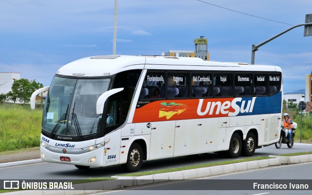 Unesul de Transportes 5544 na cidade de Balneário Camboriú, Santa Catarina, Brasil, por Francisco Ivano. ID da foto: 11820513.