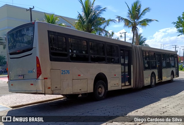 City Transporte Urbano Intermodal - Guarujá 2576 na cidade de Guarujá, São Paulo, Brasil, por Diego Cardoso da Silva. ID da foto: 11824170.