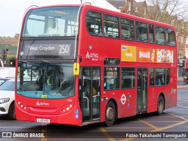 Arriva T122 na cidade de London, Greater London, Inglaterra, por Fábio Takahashi Tanniguchi. ID da foto: 11825889.